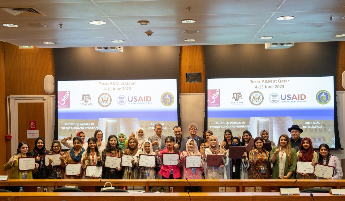 Texas A&M at Qatar hosts Pakistani students